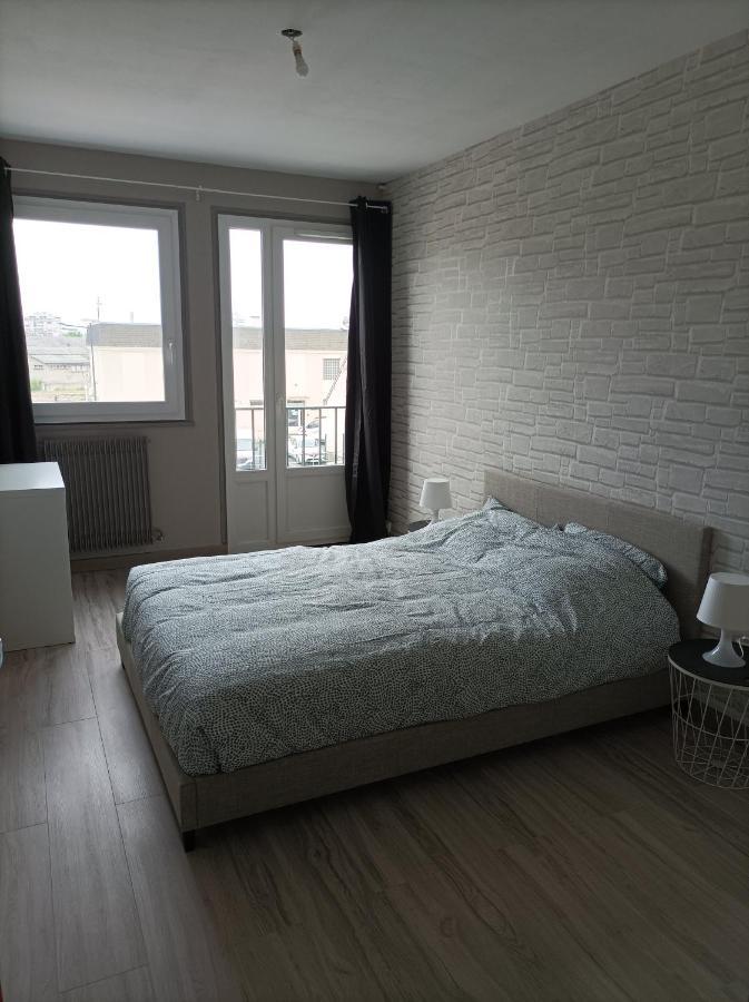 Joli Appartement Type 5 En Centre Ville Châteauroux Dış mekan fotoğraf